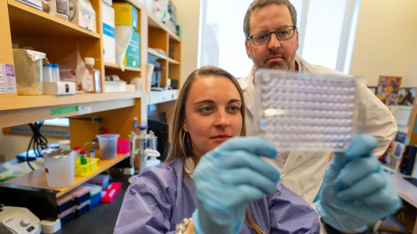 UVM researchers Brian Cunniff and Victoria Gibson